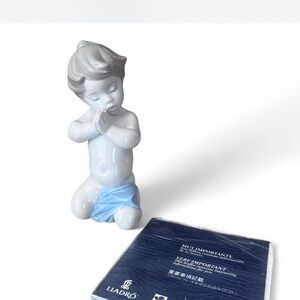 Brand new Vintage Lladró ‘A Child’s Prayer’ figurine